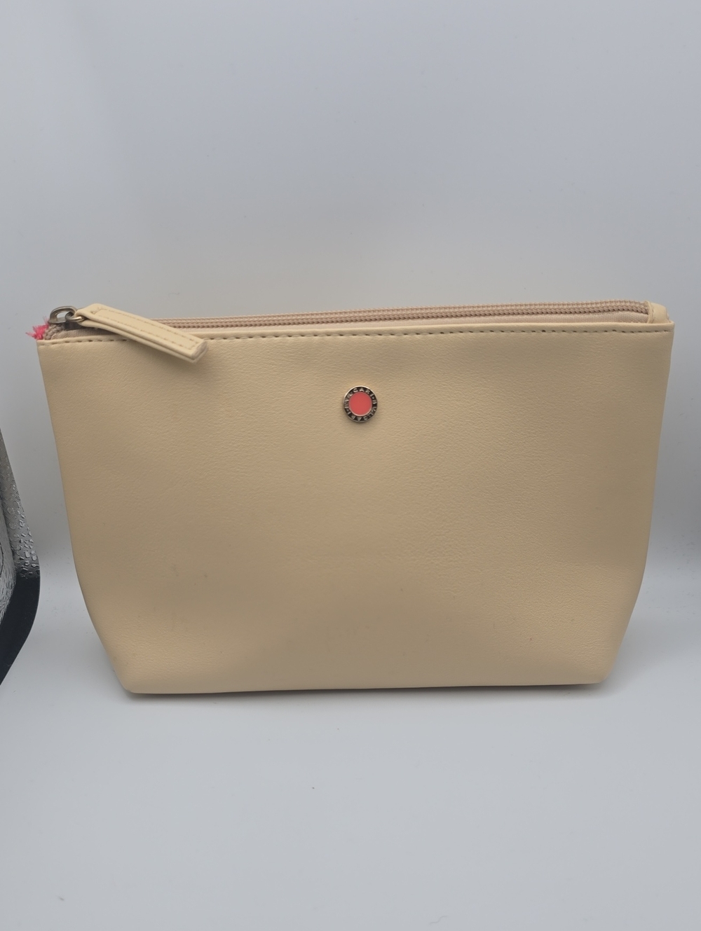 Bvlgari X Emirates Small Light Beige & Pink Gold Hardware Cosmetic Bag (NWOT)✨️